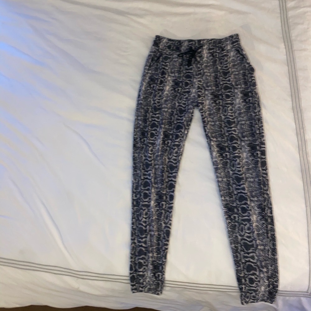 Python Joggers Brand New ! - Picture 4 of 6